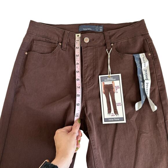 Indigo Rising Women’s Brown Raw Hemline Mid Rise Relaxed Bootcut Jeans Size 27 - Picture 5 of 9
